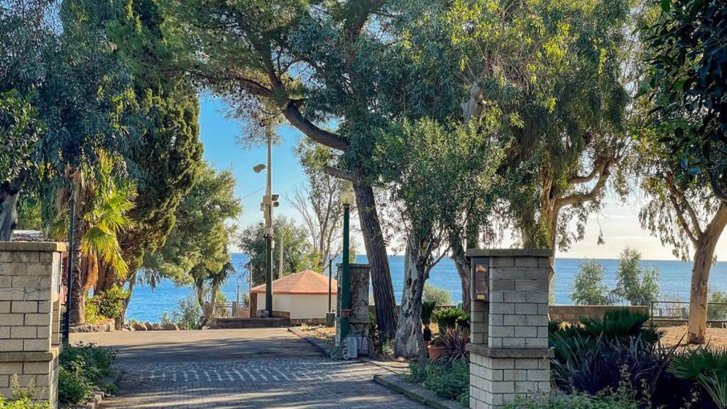 Il Pampaleone Glamping And Resort Acireale Esterno foto
