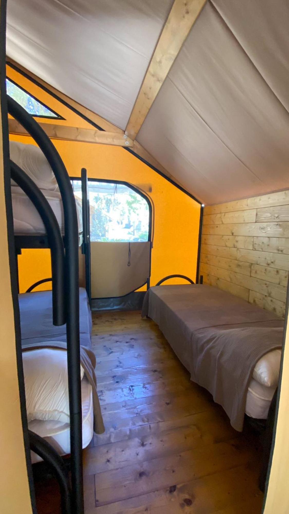 Il Pampaleone Glamping And Resort Acireale Camera foto