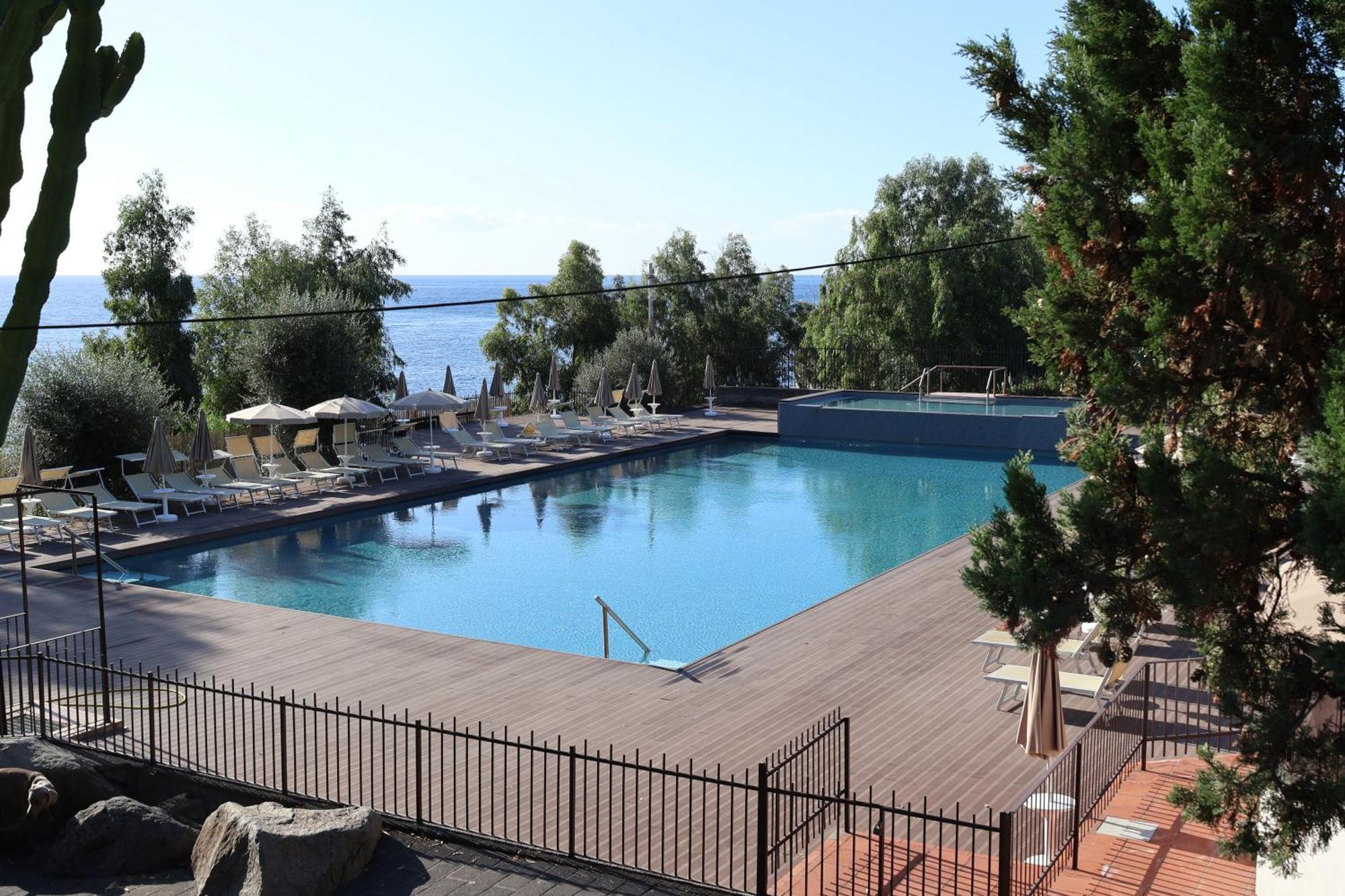 Il Pampaleone Glamping And Resort Acireale Esterno foto