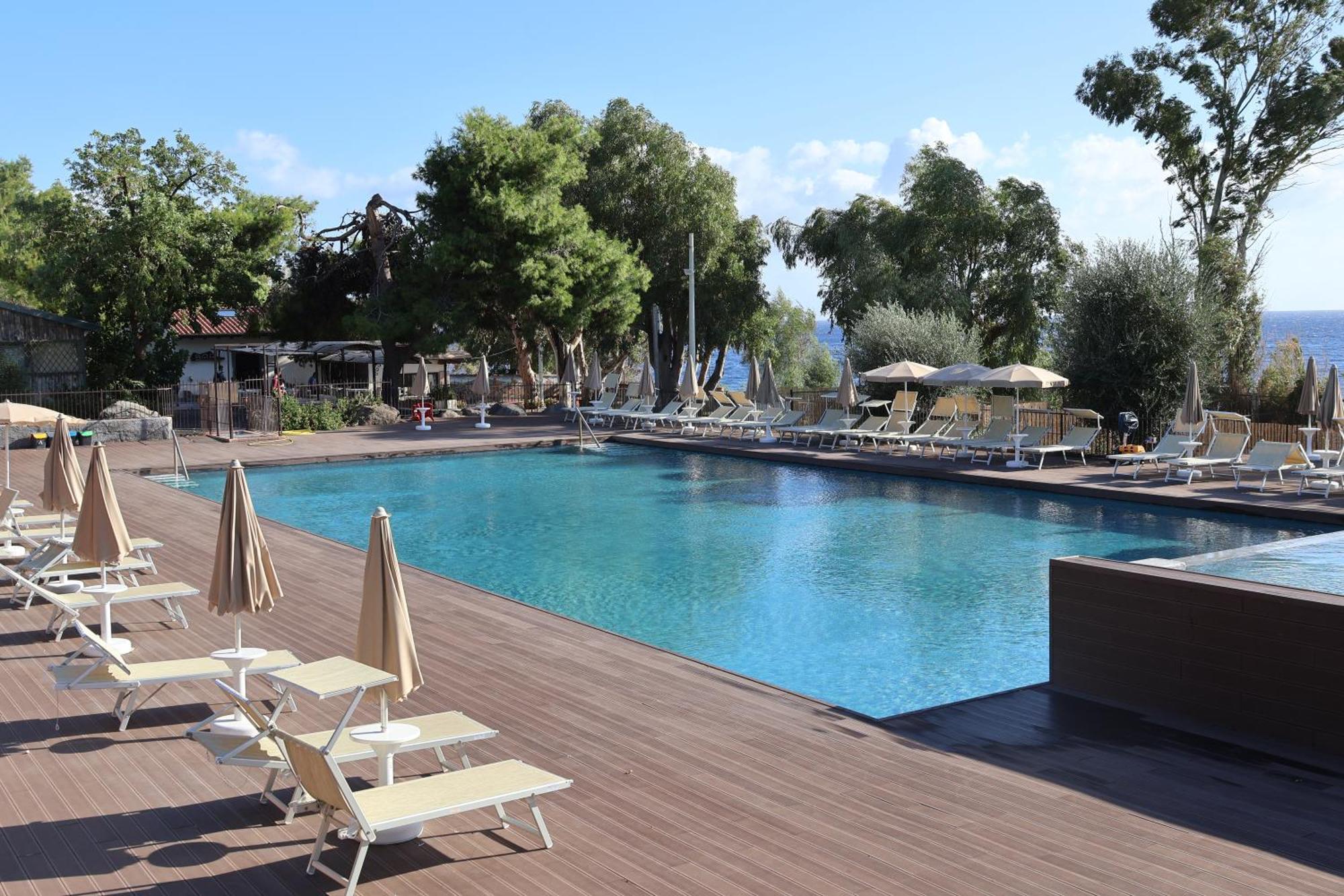 Il Pampaleone Glamping And Resort Acireale Esterno foto